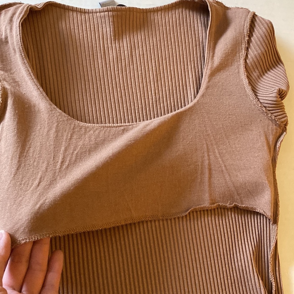 H&M Ribbed Tan Top - Picture 6 of 9